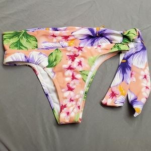 🍀 NWT miroa Brazilian bikini bottom